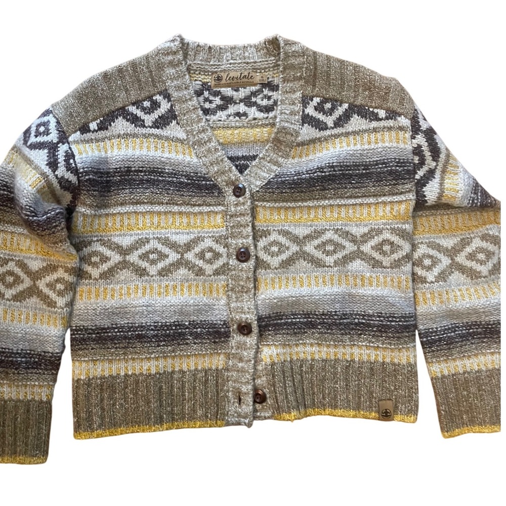 Levitate Women's Mid-Weight apres ski cardigan sweater size small